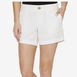 COPY - Lilly Pulitzer Callahan Short. Size 10. Resort white.